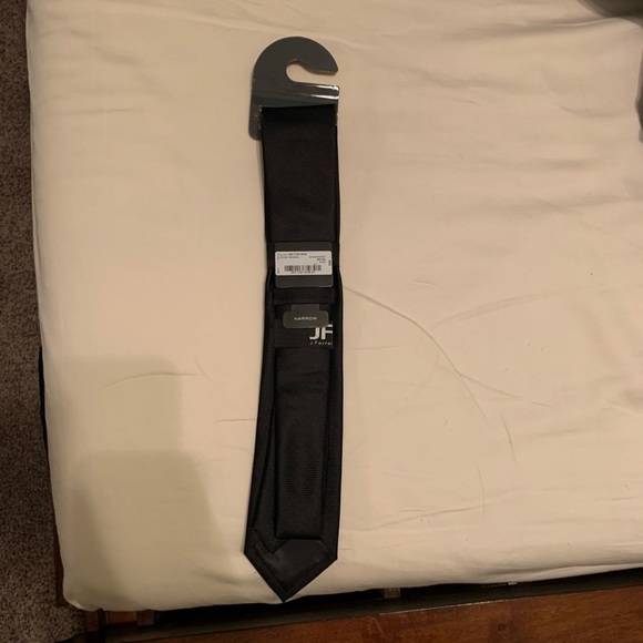 J. Ferrar Narrow Tie - Picture 2 of 4